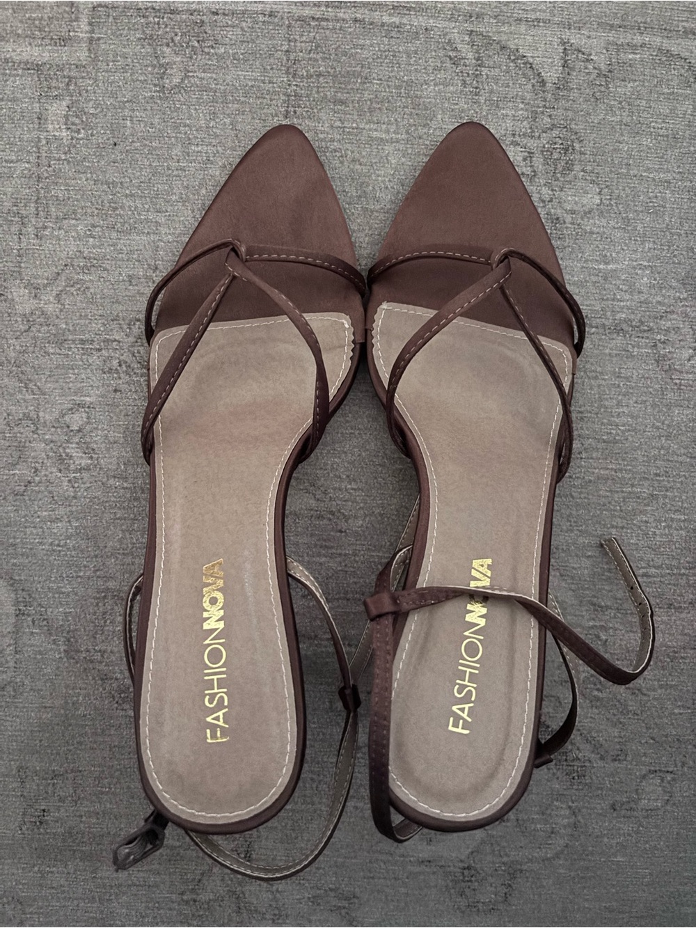 Fashion Nova Dark Brown Pointed Toe Strappy Flat Sandals size 8